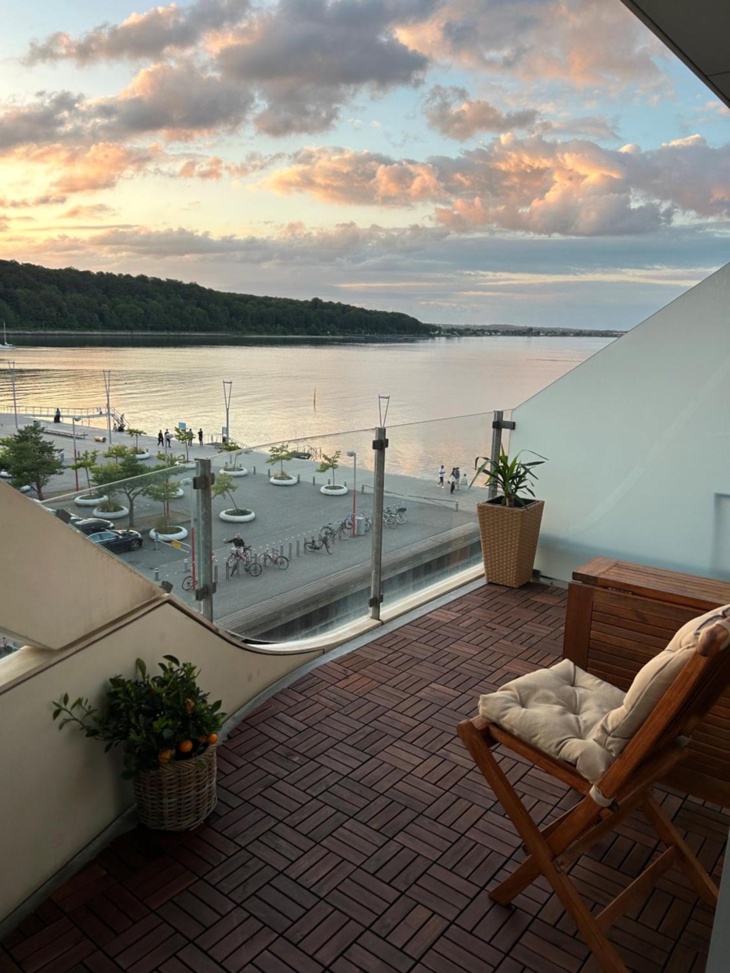 O, With Sea View Apartment